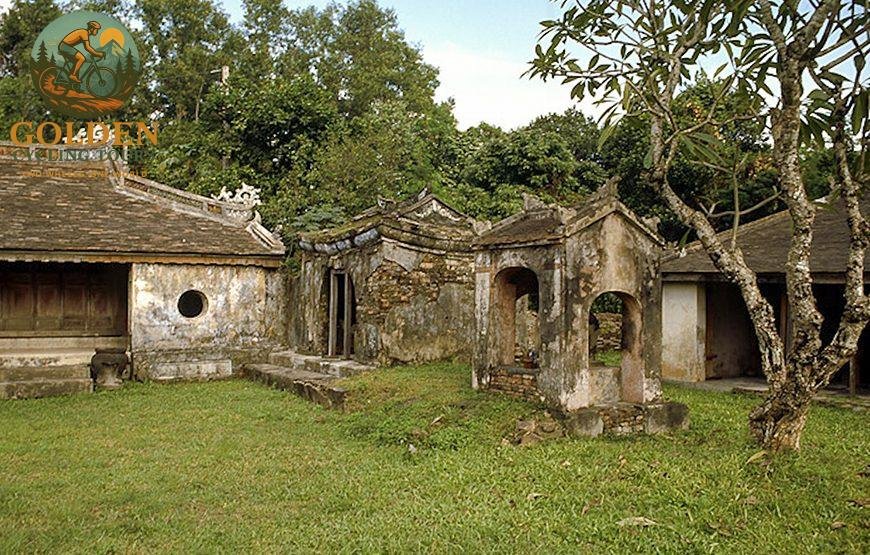 Hue Cycling Tour: Explore the Ancient Capital & Thuy Bieu Village